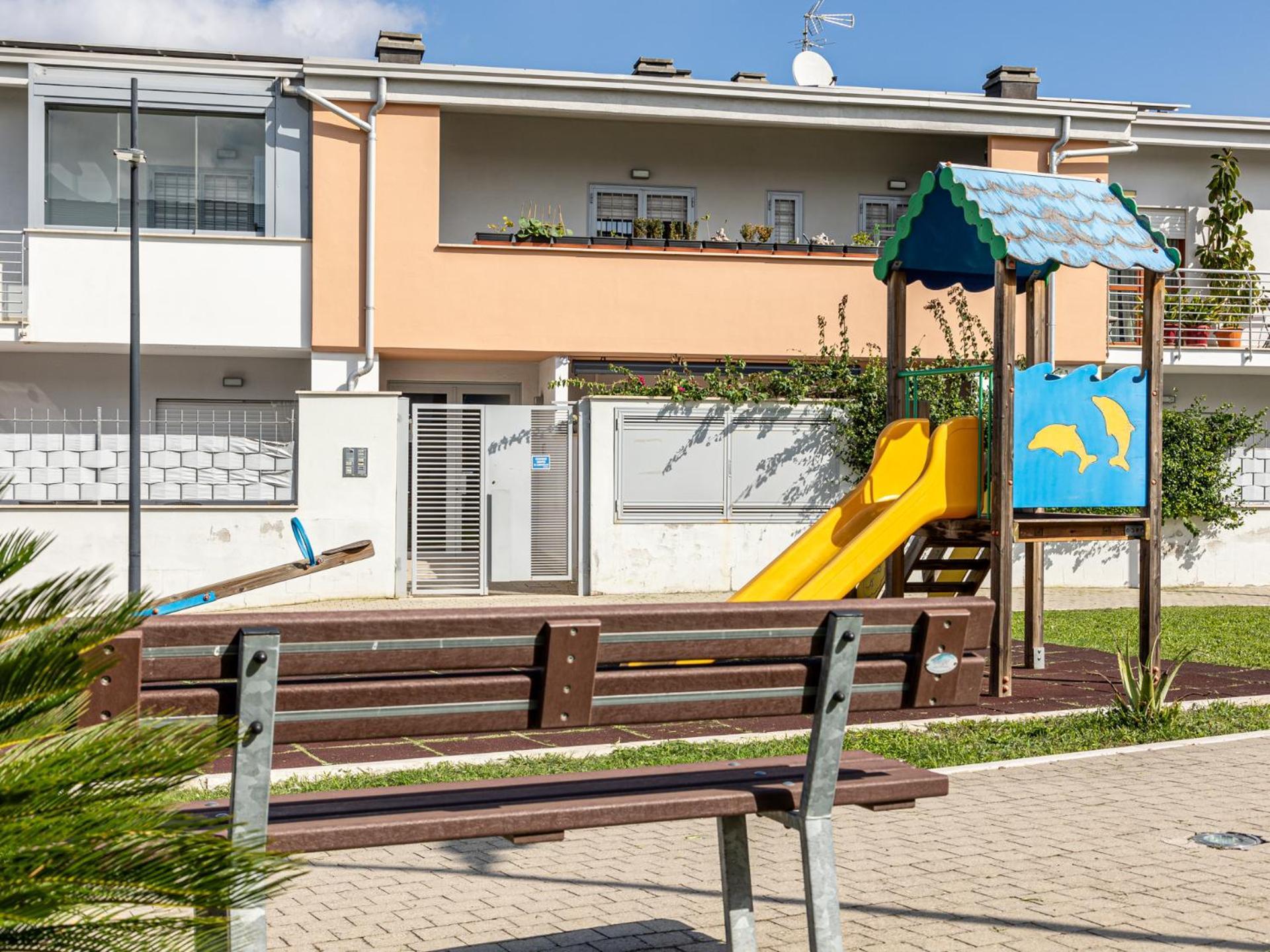 Mrb Real Estate - Maison Ludovica - Monolocale Moderno Con Giardino Frattocchie Exteriör bild