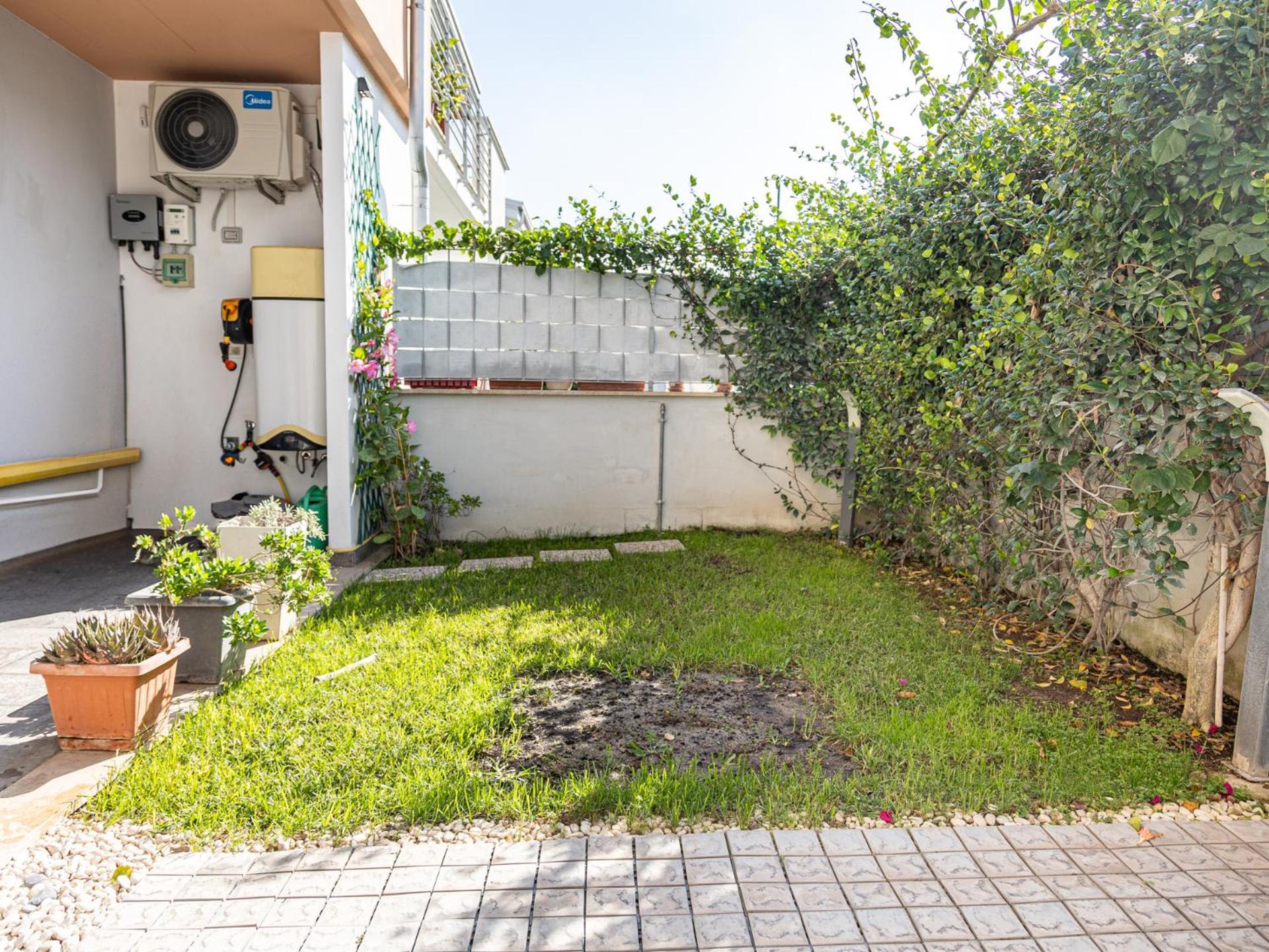 Mrb Real Estate - Maison Ludovica - Monolocale Moderno Con Giardino Frattocchie Exteriör bild